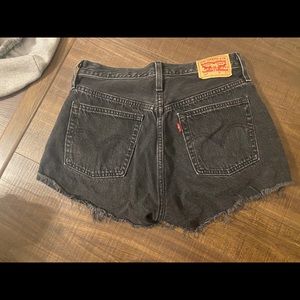 Black high wasted Levi shorts
